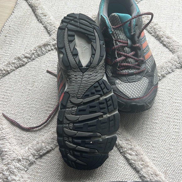 Adidas sneakers - Picture 4 of 4